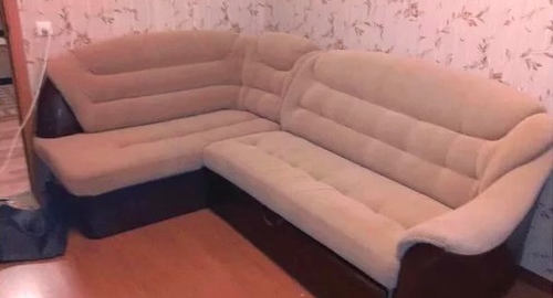 Перетяжка углового дивана. Нахимовский проспект